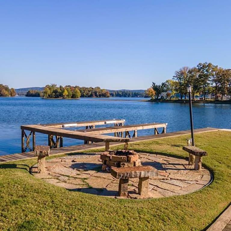 Views!! Luxury Condo W/Gourmet Kitchen, Breathtaking Views Lake Hamilton Экстерьер фото