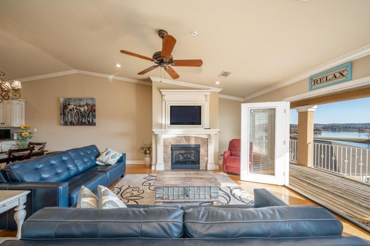Views!! Luxury Condo W/Gourmet Kitchen, Breathtaking Views Lake Hamilton Экстерьер фото