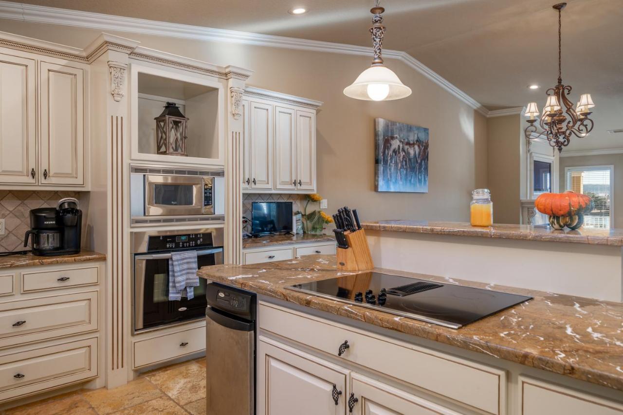 Views!! Luxury Condo W/Gourmet Kitchen, Breathtaking Views Lake Hamilton Экстерьер фото