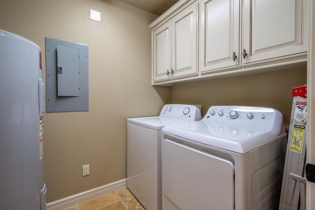 Views!! Luxury Condo W/Gourmet Kitchen, Breathtaking Views Lake Hamilton Экстерьер фото